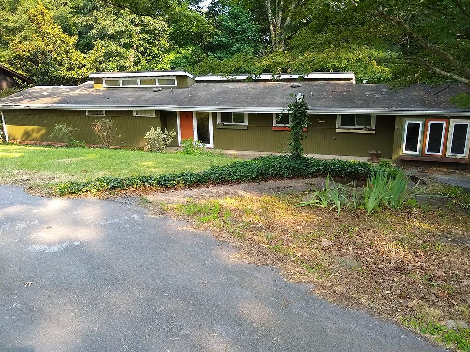 1st image of 912 Echo Ln
