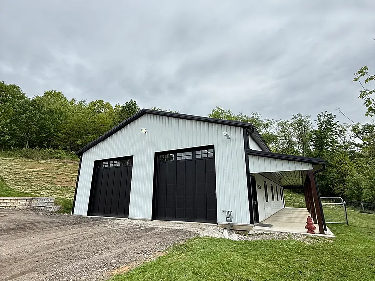7260 Noblestown Rd #A — Photo 2