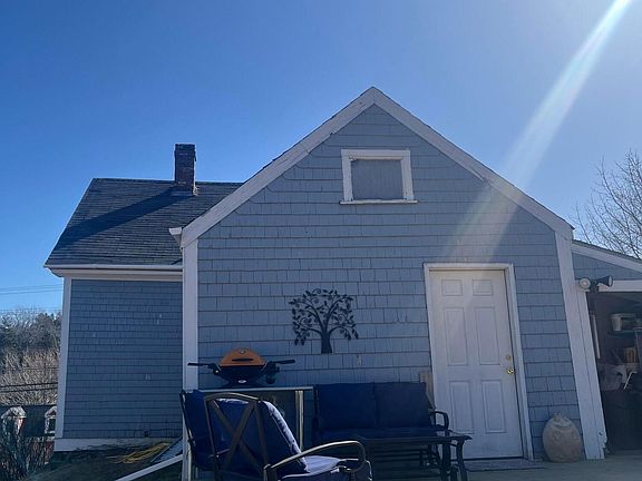 5th image of 629 Main Street