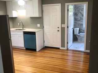 7 Arnold Ave FLOOR 1, Smithfield, RI 02917