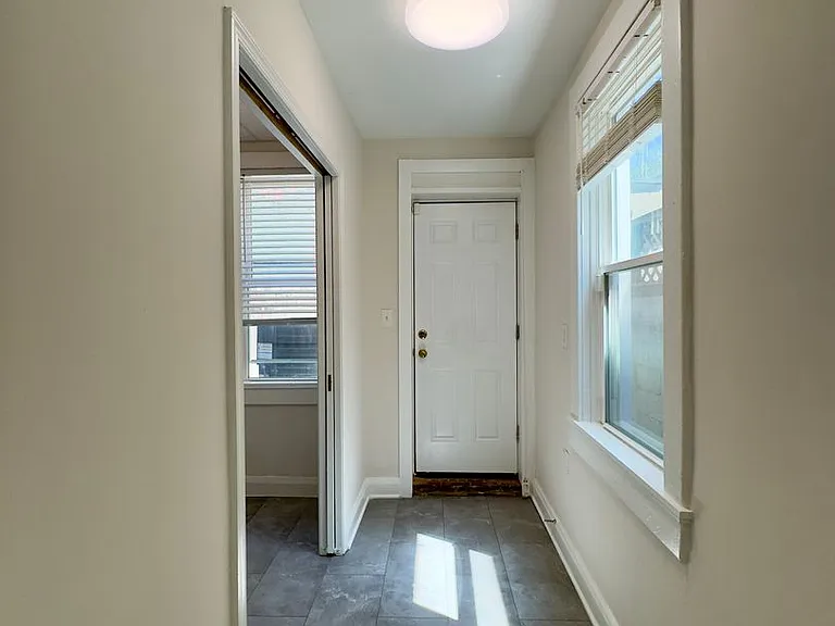 2506 Fait Ave — Photo 7