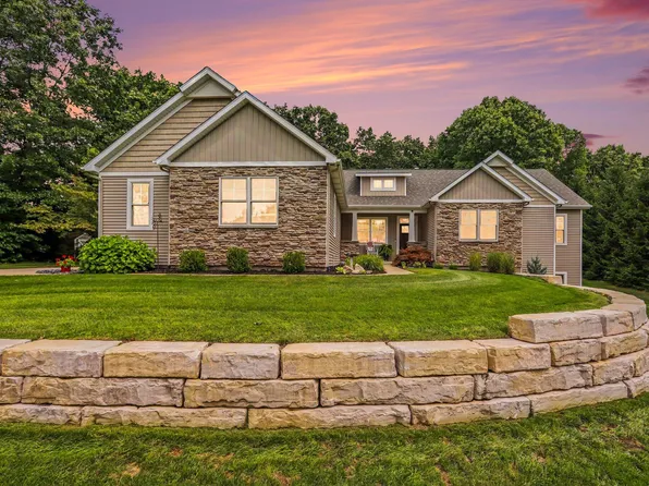 24226 Hemingway St, Mattawan, MI 49071