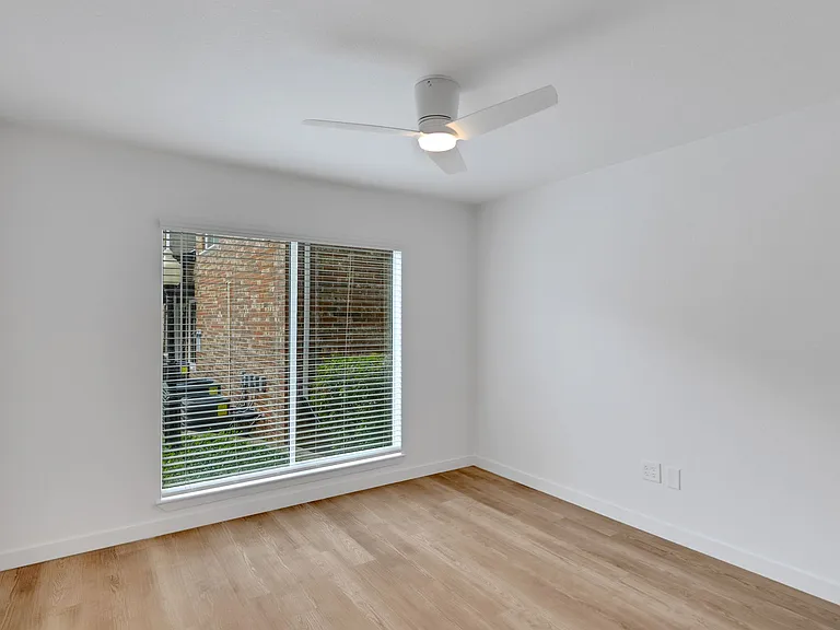 7885 Alpha Rd #2 — Photo 35