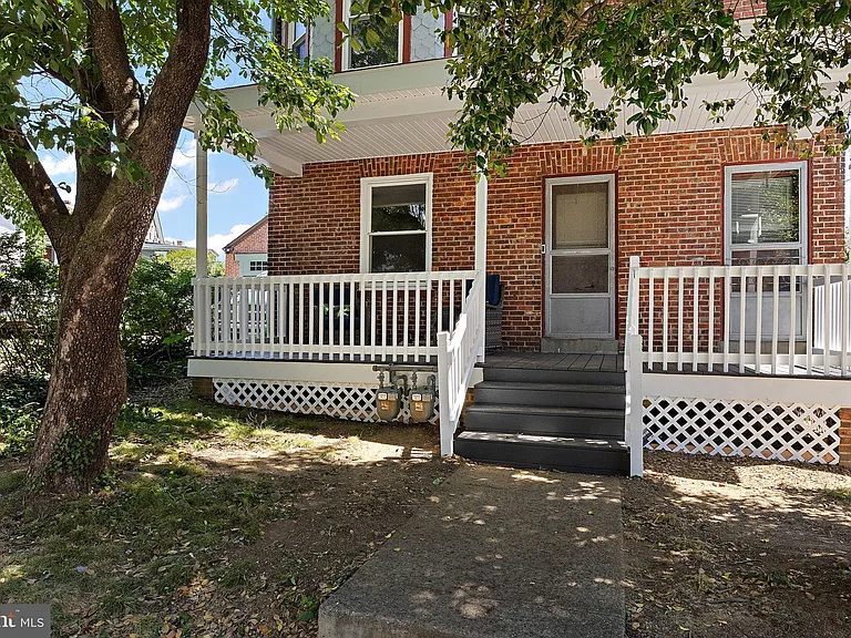 409 W 20th St #2 — Photo 2