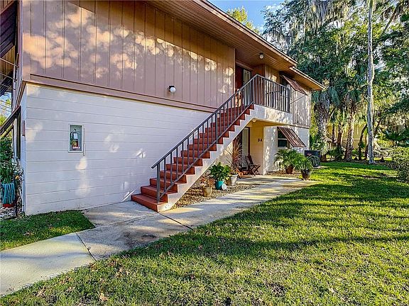 3rd image of 100 Sweetgum Woods Ct APT 3A