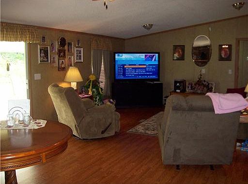3rd image of 50709 Brandon Dr
