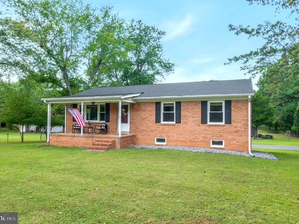 204 Richards Ferry Rd, Fredericksburg, VA 22406