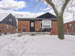 9 Rosemarie Dr, Toronto, ON M1R 3T7