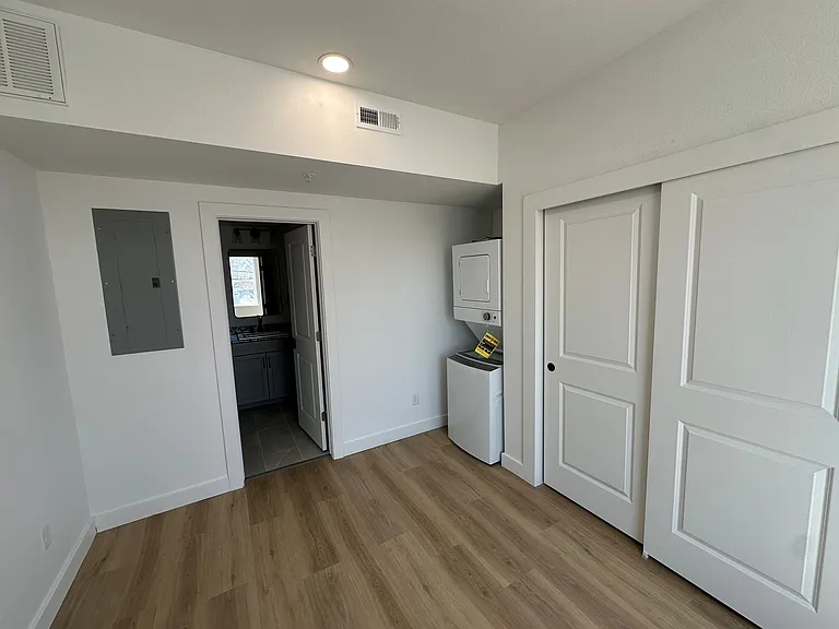 201 Terry St #202 — Photo 5