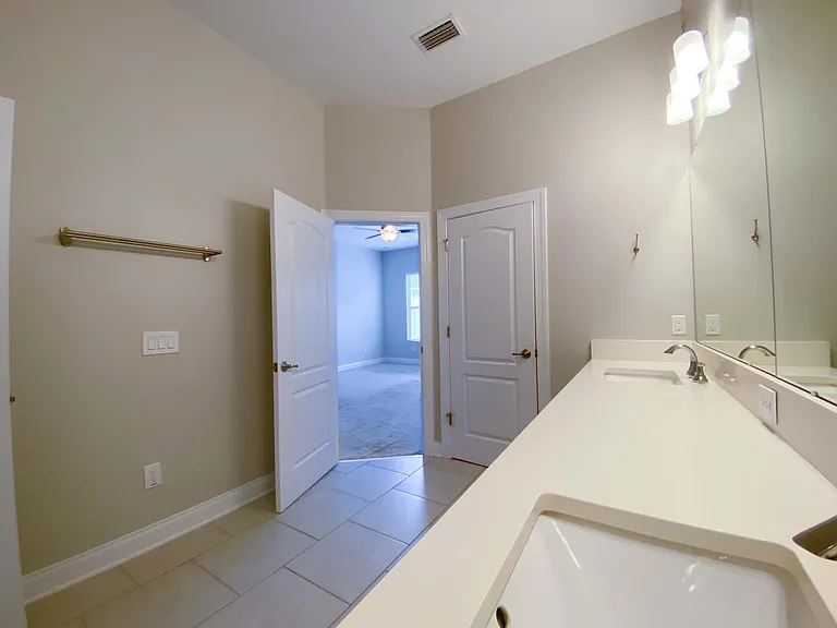 1011 Lychee Ct — Photo 18