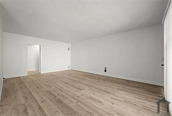 3878 Potomac Ave #11 — Photo 10