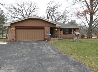 119 Oak St, Burlington, WI 53105