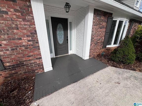 3rd image of 940 Pinecliff Dr