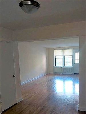 1st image of 13720 45th Ave APT 3K