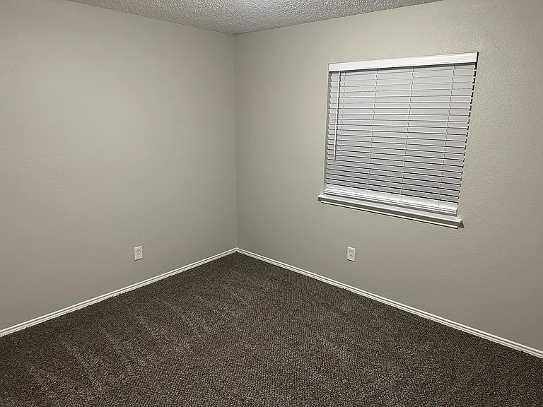 9328 Goldenview Dr — Photo 14