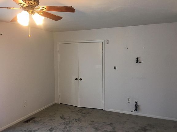 5th image of 1054 Level Green Blvd #1054