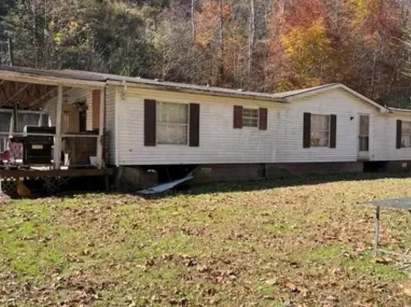 1094 Darb Fork Rd, Hazard, KY 41701