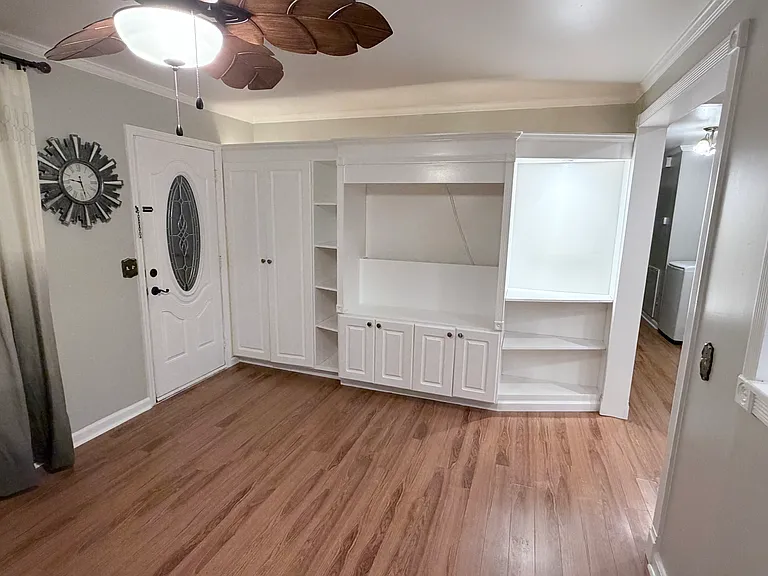 217 Ridgecrest Way — Photo 2