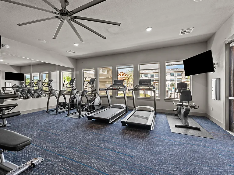 Grand at Cibolo — Photo 18