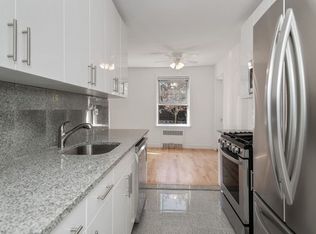 162-01 Powells Cv #1N, Whitestone, NY 11357