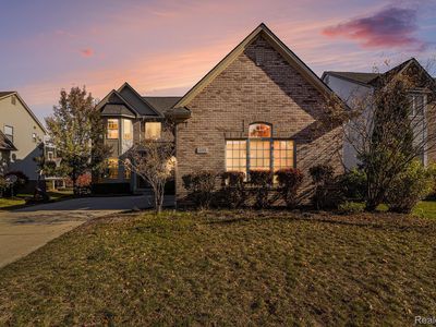 335 Whispering Winds, Oxford, MI, 48371