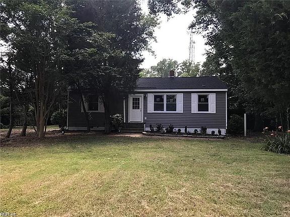 2nd image of 1425 Shoveller Ave