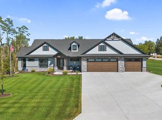 2914 Sydney Ct NE, Swisher, IA