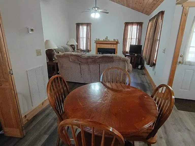 220 Nellie Cir — Photo 6