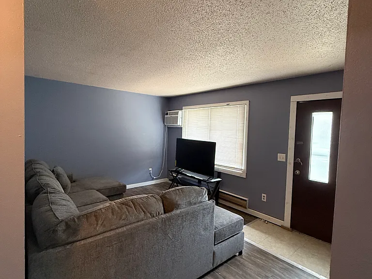 2224-2226 Kane St — Photo 5