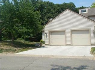 6027 N Bellefontaine Ave, Gladstone, MO 64119