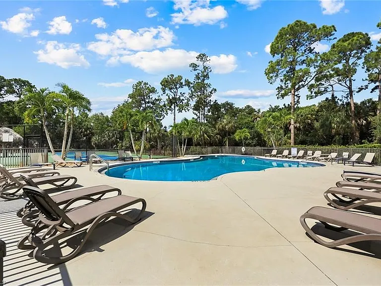1221 Briarwood Ct — Photo 21