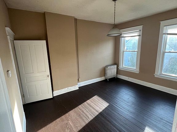 5th image of 1341 Shuler Ave APT 3