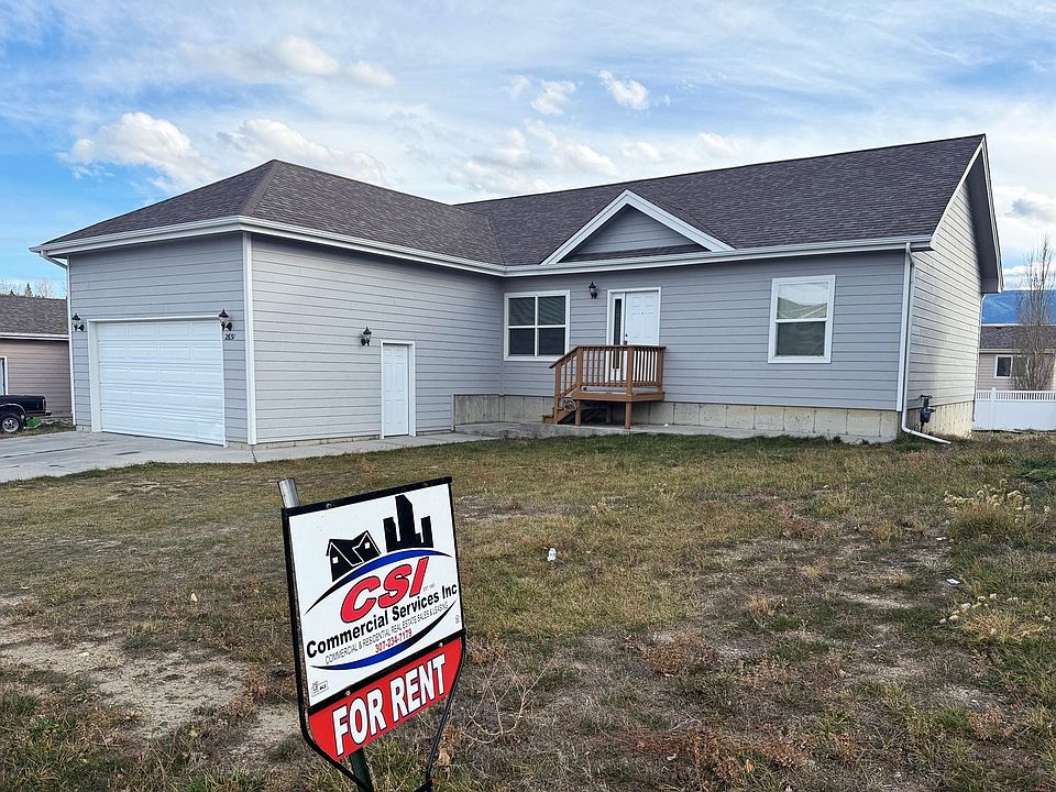 1st image of 2651 Lynn Ln