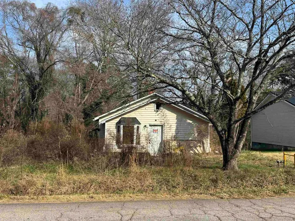 116 Newry Rd, Seneca, SC 29672