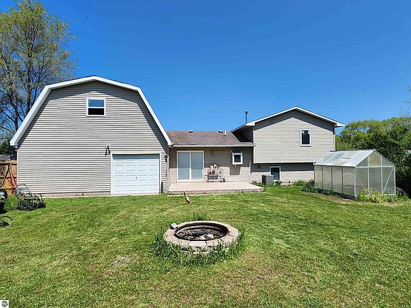 3rd image of 4375 N Curry Dr