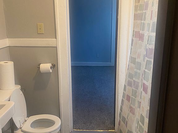 4th image of 4902 Bellefontaine Ave
