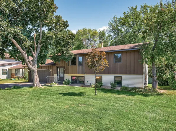 1224 8th Ln, Anoka, MN 55303