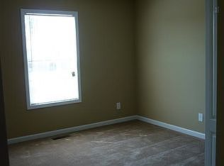 5th image of 995 S Ash Ridge Dr APT A