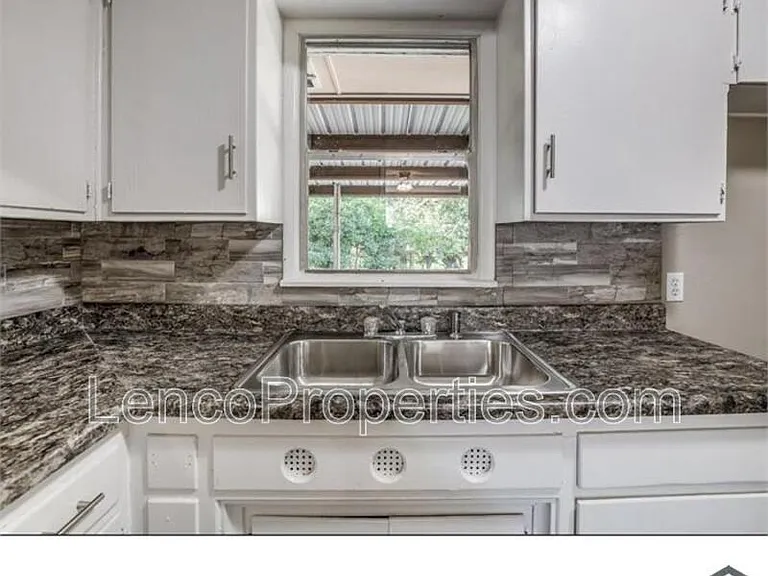 2741 SW Murray Dr — Photo 13