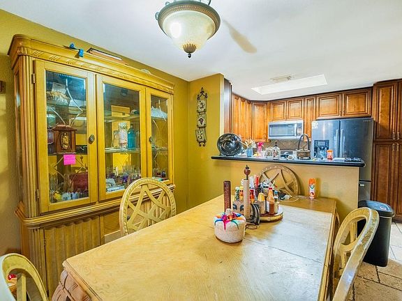 4th image of 8610 Crystal Cove Ct
