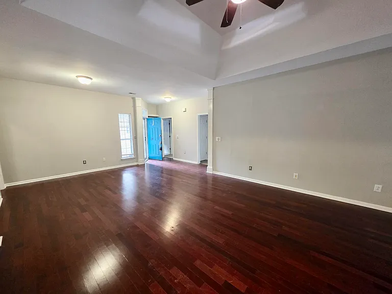 470 Cane Ct — Photo 3