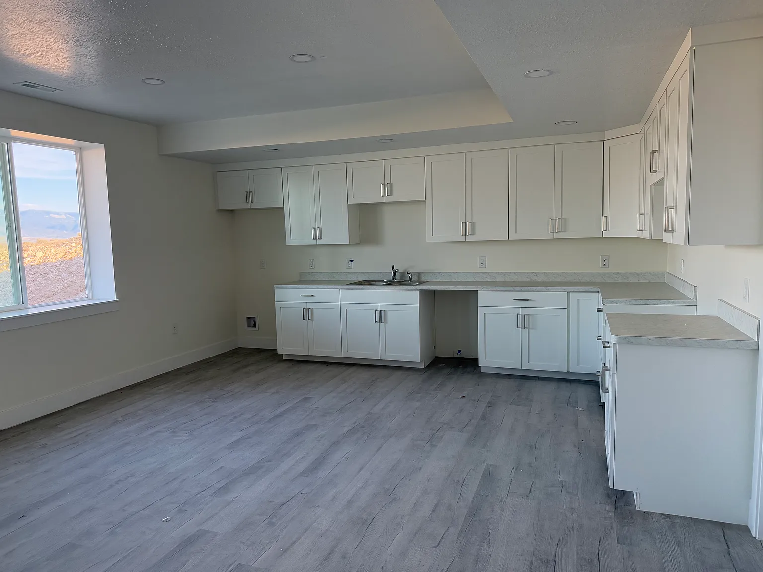 3 bed, 1800 sqft, $1,500 — Photo 3