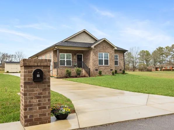 101 Emmons St, Chapel Hill, TN 37034