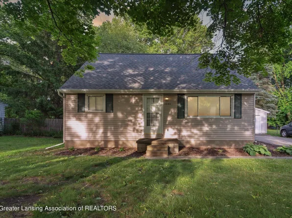 2290 Park Ln, Holt, MI 48842