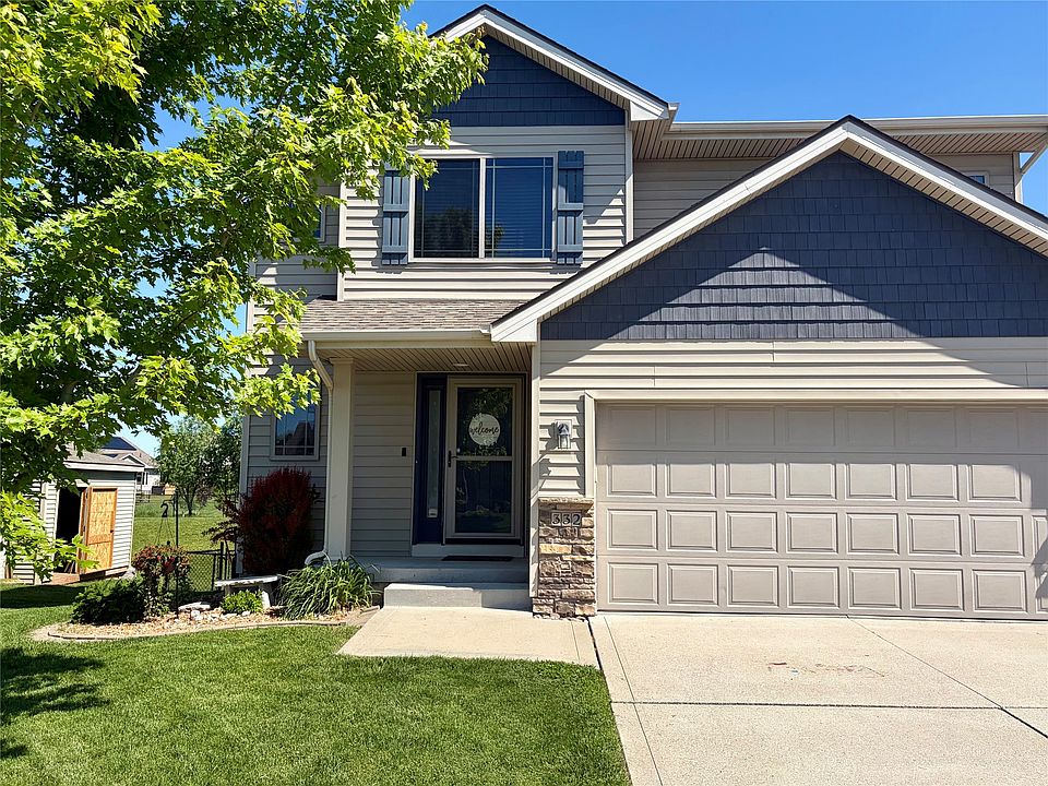 1st image of 332 Aspen Dr NW