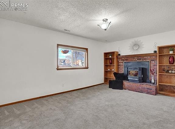 2nd image of 1945 Ambleside Dr