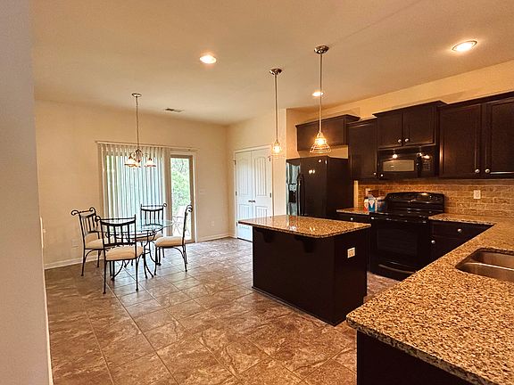 4th image of 337 Chesser Loop Rd