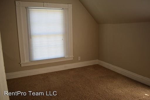 5th image of 2938 11th Avenue C