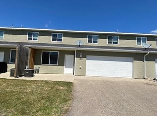 1355 34th Ave SE, Minot, ND 58701