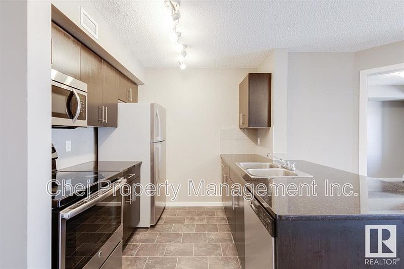 Edmonton Apartment for rent - 2 Bedrooms — photo 9